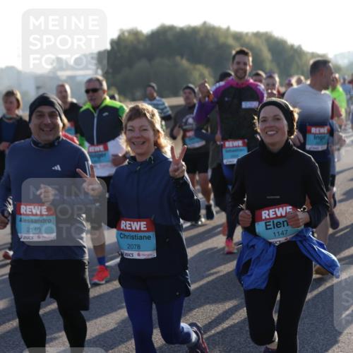 03.10.2025 - Köhlbrandbrückenlauf Jannik Wohlers http://msf.ph/oto/9056787 03.10.2025 09:21:03 Position 3 2140, 2078, 1147, 2912 meine-sportfotos.de