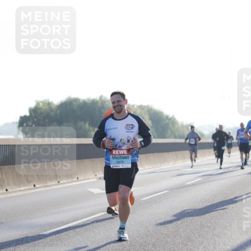 03.10.2025 - Köhlbrandbrückenlauf Jannik Wohlers http://msf.ph/oto/9056866 03.10.2025 09:13:21 Position 3 2879 meine-sportfotos.de