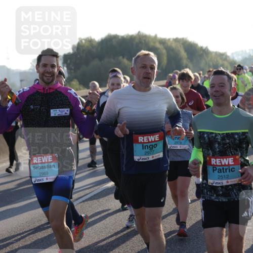 03.10.2025 - Köhlbrandbrückenlauf Jannik Wohlers http://msf.ph/oto/9056876 03.10.2025 09:21:05 Position 3 2969, 2977, 2978, 2512, 3713 meine-sportfotos.de