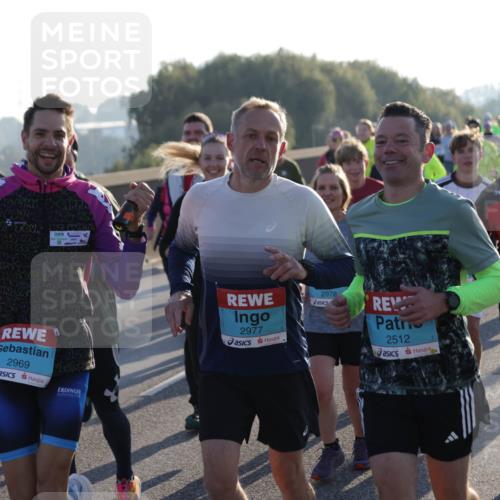 03.10.2025 - Köhlbrandbrückenlauf Jannik Wohlers http://msf.ph/oto/9056898 03.10.2025 09:21:05 Position 3 1, 2969, 2977, 3713, 2978, 2512, 64 meine-sportfotos.de