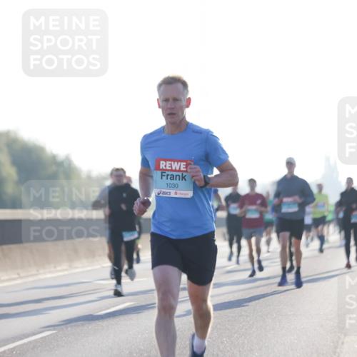 03.10.2025 - Köhlbrandbrückenlauf Jannik Wohlers http://msf.ph/oto/9056910 03.10.2025 09:13:23 Position 3 1030 meine-sportfotos.de