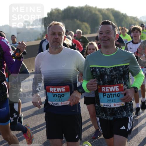 03.10.2025 - Köhlbrandbrückenlauf Jannik Wohlers http://msf.ph/oto/9056921 03.10.2025 09:21:05 Position 3 2969, 2977, 2512, 3713 meine-sportfotos.de