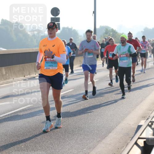 03.10.2025 - Köhlbrandbrückenlauf Lena Gebhardt http://msf.ph/oto/9056963 03.10.2025 09:17:44 Position 1 1474 meine-sportfotos.de