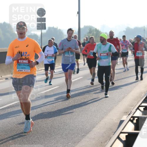 03.10.2025 - Köhlbrandbrückenlauf Lena Gebhardt http://msf.ph/oto/9056972 03.10.2025 09:17:44 Position 1 942, 1474 meine-sportfotos.de