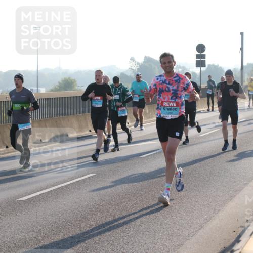 03.10.2025 - Köhlbrandbrückenlauf Lena Gebhardt http://msf.ph/oto/9057170 03.10.2025 09:17:52 Position 1 1039 meine-sportfotos.de