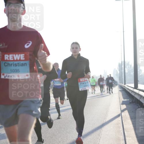 03.10.2025 - Köhlbrandbrückenlauf Jannik Wohlers http://msf.ph/oto/9057222 03.10.2025 09:13:31 Position 3 1035, 2708 meine-sportfotos.de