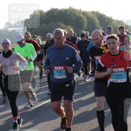 03.10.2025 - Köhlbrandbrückenlauf Jannik Wohlers http://msf.ph/oto/9057273 03.10.2025 09:21:13 Position 3 1993, 3747, 1810 meine-sportfotos.de