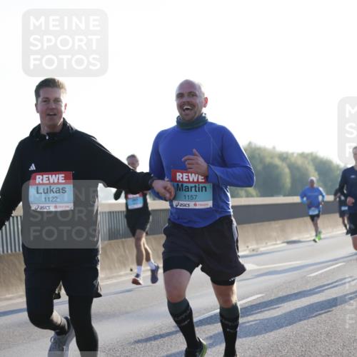 03.10.2025 - Köhlbrandbrückenlauf Jannik Wohlers http://msf.ph/oto/9057338 03.10.2025 09:13:33 Position 3 1122, 1157 meine-sportfotos.de