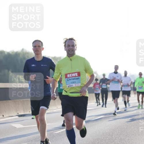 03.10.2025 - Köhlbrandbrückenlauf Jannik Wohlers http://msf.ph/oto/9057359 03.10.2025 09:13:34 Position 3 1083 meine-sportfotos.de
