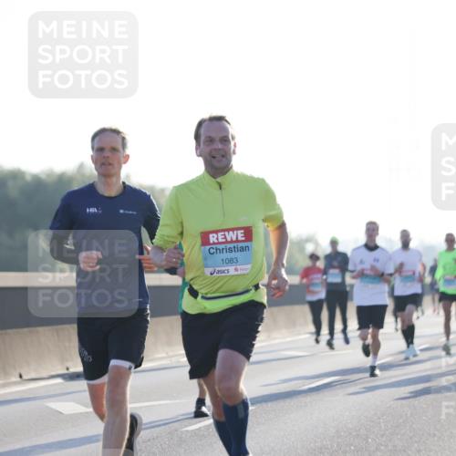03.10.2025 - Köhlbrandbrückenlauf Jannik Wohlers http://msf.ph/oto/9057370 03.10.2025 09:13:34 Position 3 50430, 1083 meine-sportfotos.de