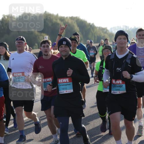 03.10.2025 - Köhlbrandbrückenlauf Jannik Wohlers http://msf.ph/oto/9057412 03.10.2025 09:21:16 Position 3 1815, 2750, 1810, 21, 1866 meine-sportfotos.de