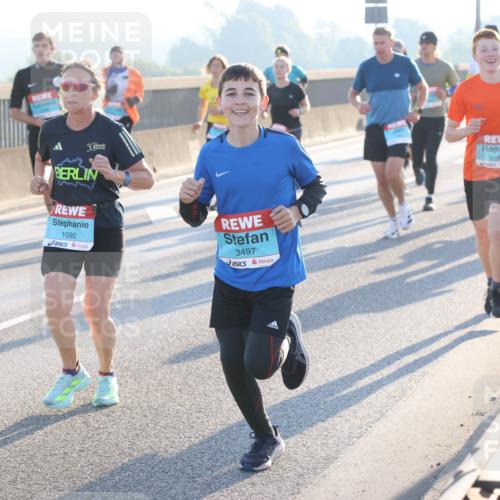 03.10.2025 - Köhlbrandbrückenlauf Lena Gebhardt http://msf.ph/oto/9057514 03.10.2025 09:18:00 Position 1 1080, 5, 1092, 3497, 3496 meine-sportfotos.de