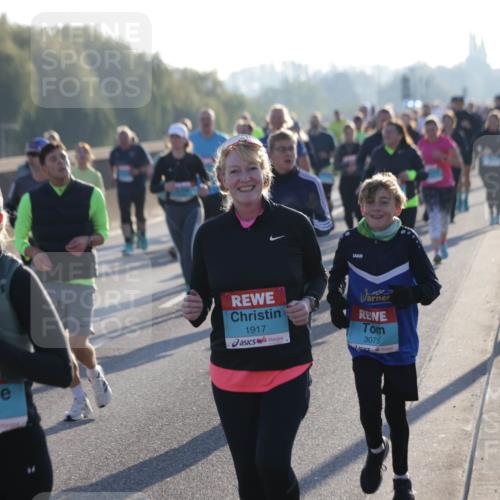 03.10.2025 - Köhlbrandbrückenlauf Jannik Wohlers http://msf.ph/oto/9057548 03.10.2025 09:21:19 Position 3 2068, 1917, 3075 meine-sportfotos.de