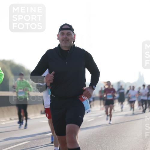 03.10.2025 - Köhlbrandbrückenlauf Jannik Wohlers http://msf.ph/oto/9057554 03.10.2025 09:13:40 Position 3 1079 meine-sportfotos.de