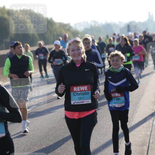 03.10.2025 - Köhlbrandbrückenlauf Jannik Wohlers http://msf.ph/oto/9057566 03.10.2025 09:21:19 Position 3 2068, 1917, 3075 meine-sportfotos.de