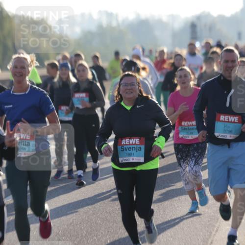 03.10.2025 - Köhlbrandbrückenlauf Jannik Wohlers http://msf.ph/oto/9057638 03.10.2025 09:21:21 Position 3 1717, 055, 1991, 3239, 3796 meine-sportfotos.de