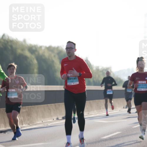 03.10.2025 - Köhlbrandbrückenlauf Jannik Wohlers http://msf.ph/oto/9057642 03.10.2025 09:13:43 Position 3 1107, 3376 meine-sportfotos.de