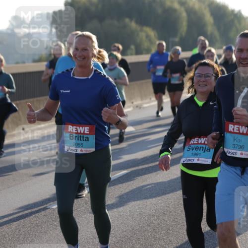 03.10.2025 - Köhlbrandbrückenlauf Jannik Wohlers http://msf.ph/oto/9057774 03.10.2025 09:21:24 Position 3 2055, 1991, 3796, 3239 meine-sportfotos.de