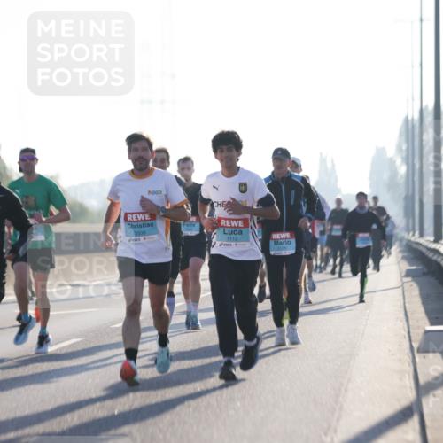 03.10.2025 - Köhlbrandbrückenlauf Jannik Wohlers http://msf.ph/oto/9057856 03.10.2025 09:13:49 Position 3 3338, 3789, 1112, 1175 meine-sportfotos.de