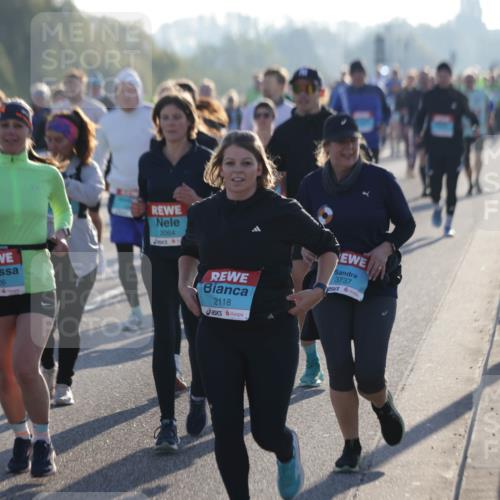 03.10.2025 - Köhlbrandbrückenlauf Jannik Wohlers http://msf.ph/oto/9057879 03.10.2025 09:21:27 Position 3 1692, 726, 2064, 2118, 3737 meine-sportfotos.de