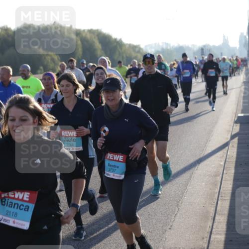 03.10.2025 - Köhlbrandbrückenlauf Jannik Wohlers http://msf.ph/oto/9057973 03.10.2025 09:21:29 Position 3 726, 2118, 2064, 3737 meine-sportfotos.de