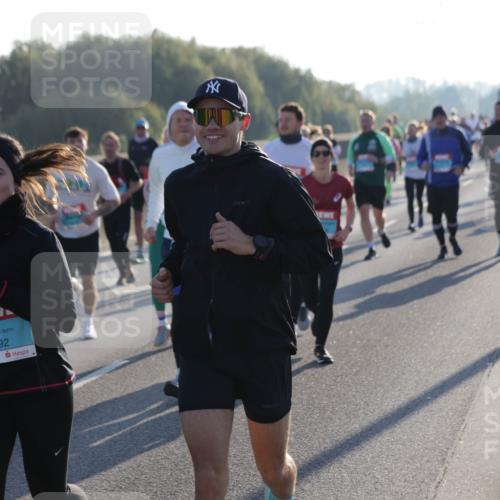 03.10.2025 - Köhlbrandbrückenlauf Jannik Wohlers http://msf.ph/oto/9058027 03.10.2025 09:21:30 Position 3 3792 meine-sportfotos.de