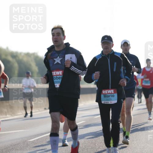 03.10.2025 - Köhlbrandbrückenlauf Jannik Wohlers http://msf.ph/oto/9058047 03.10.2025 09:13:52 Position 3 24, 2934, 1175 meine-sportfotos.de
