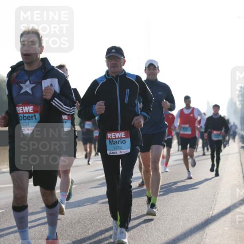 03.10.2025 - Köhlbrandbrückenlauf Jannik Wohlers http://msf.ph/oto/9058072 03.10.2025 09:13:53 Position 3 2934, 1175 meine-sportfotos.de