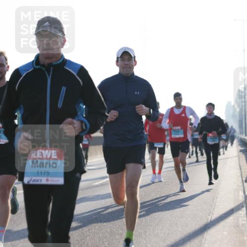 03.10.2025 - Köhlbrandbrückenlauf Jannik Wohlers http://msf.ph/oto/9058097 03.10.2025 09:13:53 Position 3 1068, 1175 meine-sportfotos.de