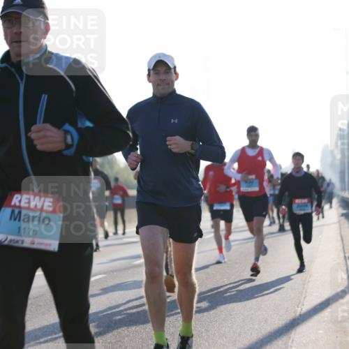03.10.2025 - Köhlbrandbrückenlauf Jannik Wohlers http://msf.ph/oto/9058112 03.10.2025 09:13:54 Position 3 1068, 1175 meine-sportfotos.de