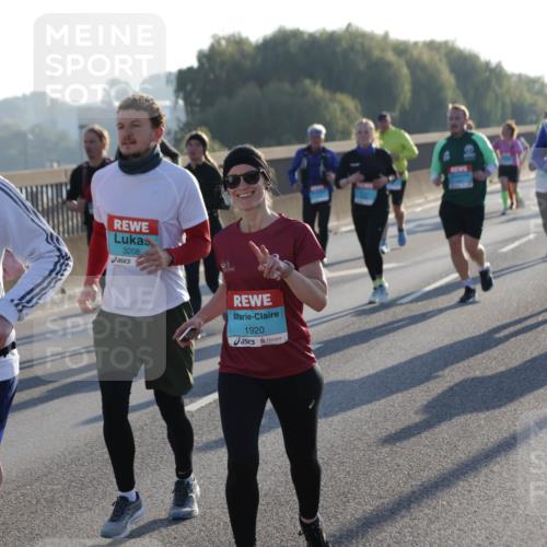 03.10.2025 - Köhlbrandbrückenlauf Jannik Wohlers http://msf.ph/oto/9058142 03.10.2025 09:21:33 Position 3 1927, 3208, 1920 meine-sportfotos.de