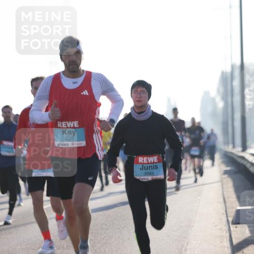 03.10.2025 - Köhlbrandbrückenlauf Jannik Wohlers http://msf.ph/oto/9058152 03.10.2025 09:13:55 Position 3 3527, 3083 meine-sportfotos.de