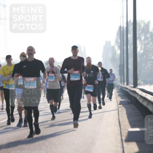 03.10.2025 - Köhlbrandbrückenlauf Jannik Wohlers http://msf.ph/oto/9058241 03.10.2025 09:13:57 Position 3 3211, 1421 meine-sportfotos.de