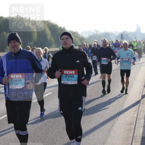 03.10.2025 - Köhlbrandbrückenlauf Jannik Wohlers http://msf.ph/oto/9058252 03.10.2025 09:21:36 Position 3 1967, 2151 meine-sportfotos.de