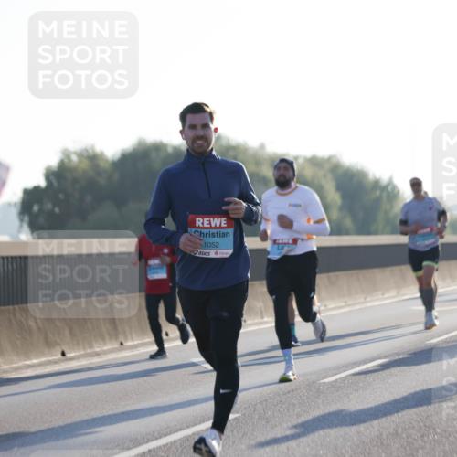 03.10.2025 - Köhlbrandbrückenlauf Jannik Wohlers http://msf.ph/oto/9058310 03.10.2025 09:13:59 Position 3 1052 meine-sportfotos.de