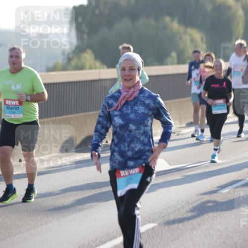 03.10.2025 - Köhlbrandbrückenlauf Jannik Wohlers http://msf.ph/oto/9058367 03.10.2025 09:21:44 Position 3 1734 meine-sportfotos.de
