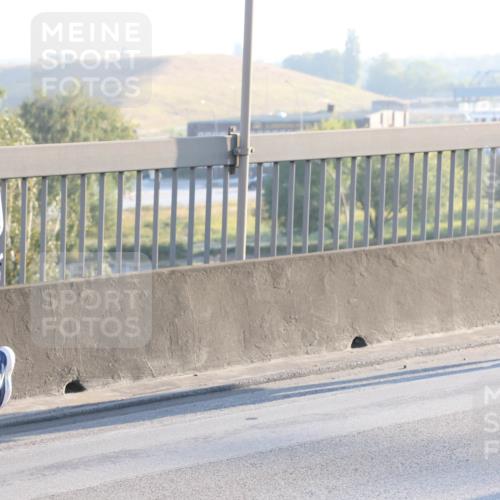 03.10.2025 - Köhlbrandbrückenlauf Lena Gebhardt http://msf.ph/oto/9058402 03.10.2025 09:18:26 Position 1 3797, 2672 meine-sportfotos.de