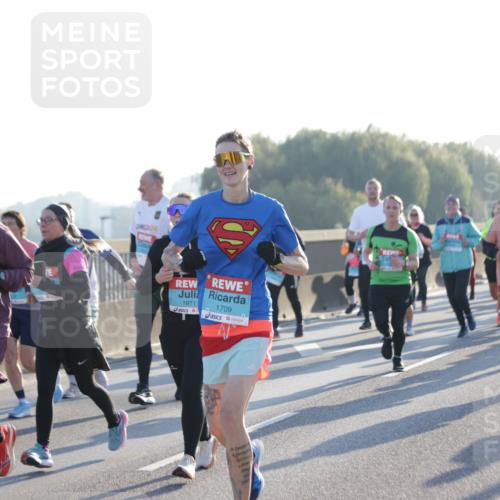 03.10.2025 - Köhlbrandbrückenlauf Jannik Wohlers http://msf.ph/oto/9058459 03.10.2025 09:21:48 Position 3 1971, 1709 meine-sportfotos.de