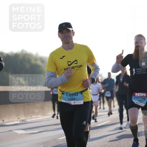 03.10.2025 - Köhlbrandbrückenlauf Jannik Wohlers http://msf.ph/oto/9058550 03.10.2025 09:14:04 Position 3 3332, 3315 meine-sportfotos.de