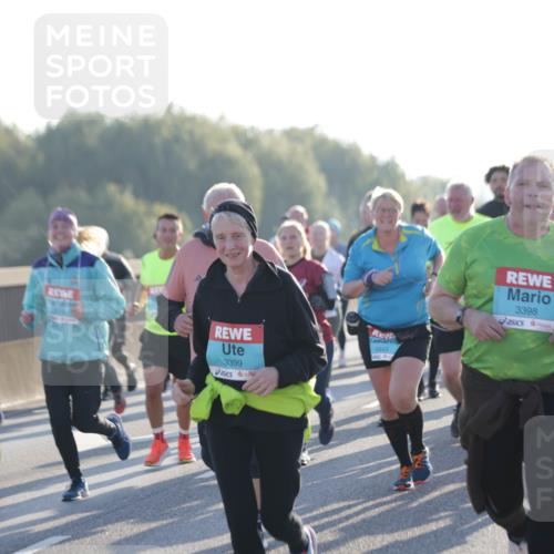 03.10.2025 - Köhlbrandbrückenlauf Jannik Wohlers http://msf.ph/oto/9058581 03.10.2025 09:21:50 Position 3 3399, 2243, 3398 meine-sportfotos.de