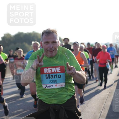 03.10.2025 - Köhlbrandbrückenlauf Jannik Wohlers http://msf.ph/oto/9058649 03.10.2025 09:21:52 Position 3 3398 meine-sportfotos.de