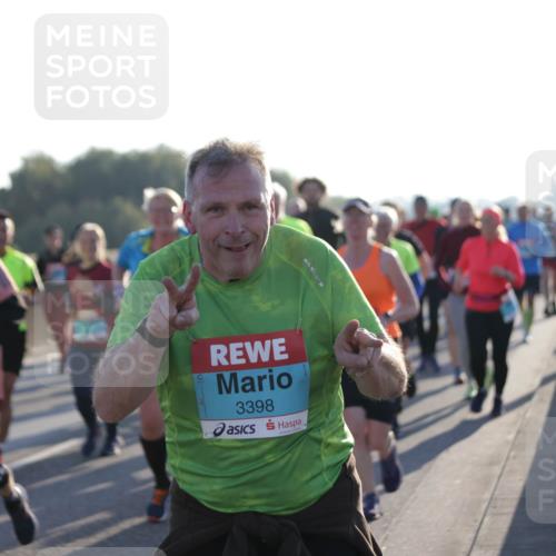 03.10.2025 - Köhlbrandbrückenlauf Jannik Wohlers http://msf.ph/oto/9058653 03.10.2025 09:21:52 Position 3 3398 meine-sportfotos.de