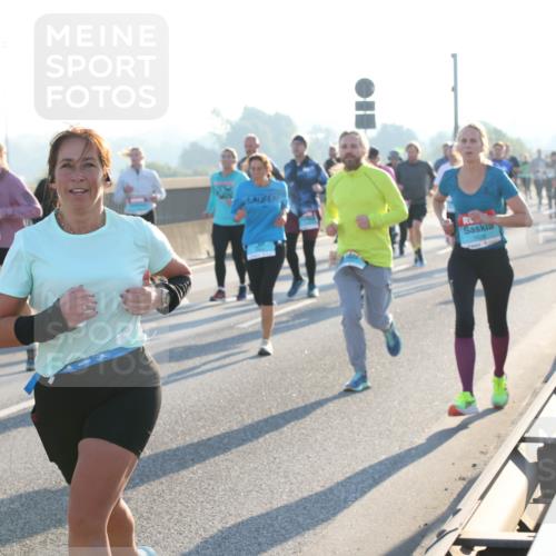 03.10.2025 - Köhlbrandbrückenlauf Lena Gebhardt http://msf.ph/oto/9058681 03.10.2025 09:18:33 Position 1 1626 meine-sportfotos.de