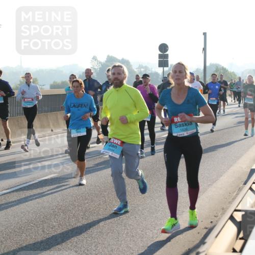 03.10.2025 - Köhlbrandbrückenlauf Lena Gebhardt http://msf.ph/oto/9058711 03.10.2025 09:18:34 Position 1 3444, 1626 meine-sportfotos.de