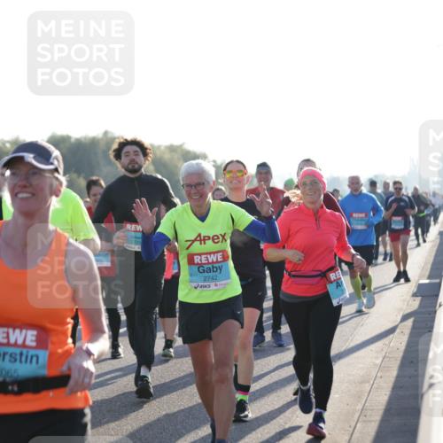 03.10.2025 - Köhlbrandbrückenlauf Jannik Wohlers http://msf.ph/oto/9058729 03.10.2025 09:21:54 Position 3 2066, 2742 meine-sportfotos.de
