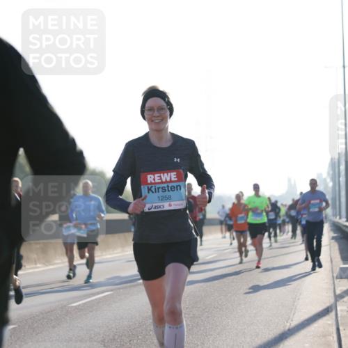 03.10.2025 - Köhlbrandbrückenlauf Jannik Wohlers http://msf.ph/oto/9058804 03.10.2025 09:14:09 Position 3 1258 meine-sportfotos.de