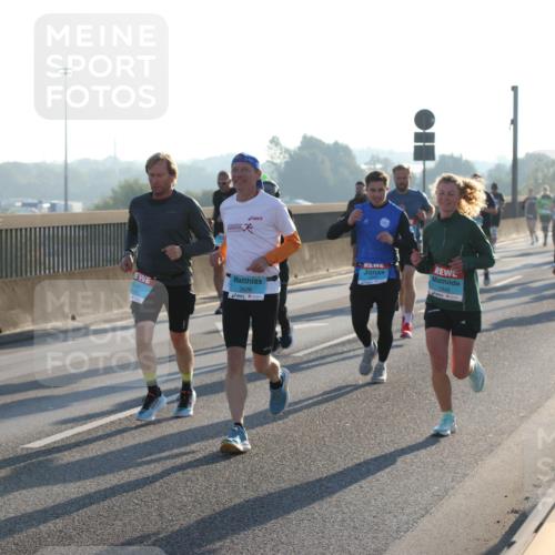 03.10.2025 - Köhlbrandbrückenlauf Lena Gebhardt http://msf.ph/oto/9058814 03.10.2025 09:18:37 Position 1 1188, 3426, 1946 meine-sportfotos.de