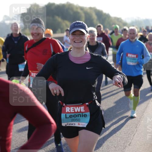 03.10.2025 - Köhlbrandbrückenlauf Jannik Wohlers http://msf.ph/oto/9058849 03.10.2025 09:21:57 Position 3 2050 meine-sportfotos.de