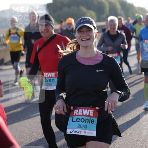 03.10.2025 - Köhlbrandbrückenlauf Jannik Wohlers http://msf.ph/oto/9058863 03.10.2025 09:21:57 Position 3 3030, 2050 meine-sportfotos.de