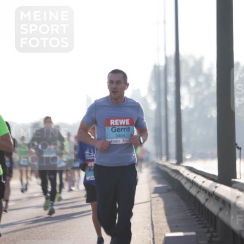 03.10.2025 - Köhlbrandbrückenlauf Jannik Wohlers http://msf.ph/oto/9058887 03.10.2025 09:14:12 Position 3 2819, 3404 meine-sportfotos.de